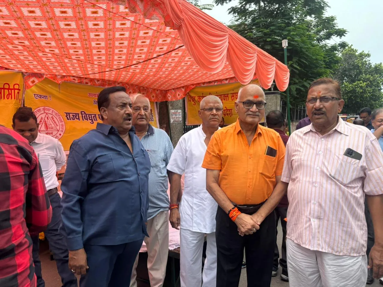 परियोजनाओं पर निर्माण कार्य शुरू न होने पर संघर्ष समिति नें जताई चिंता 