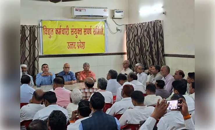 अलीगंज अग्निकांड : समिति का आरोप, लापरवाह अधिकारियों को बचाने में जुटा निदेशालय