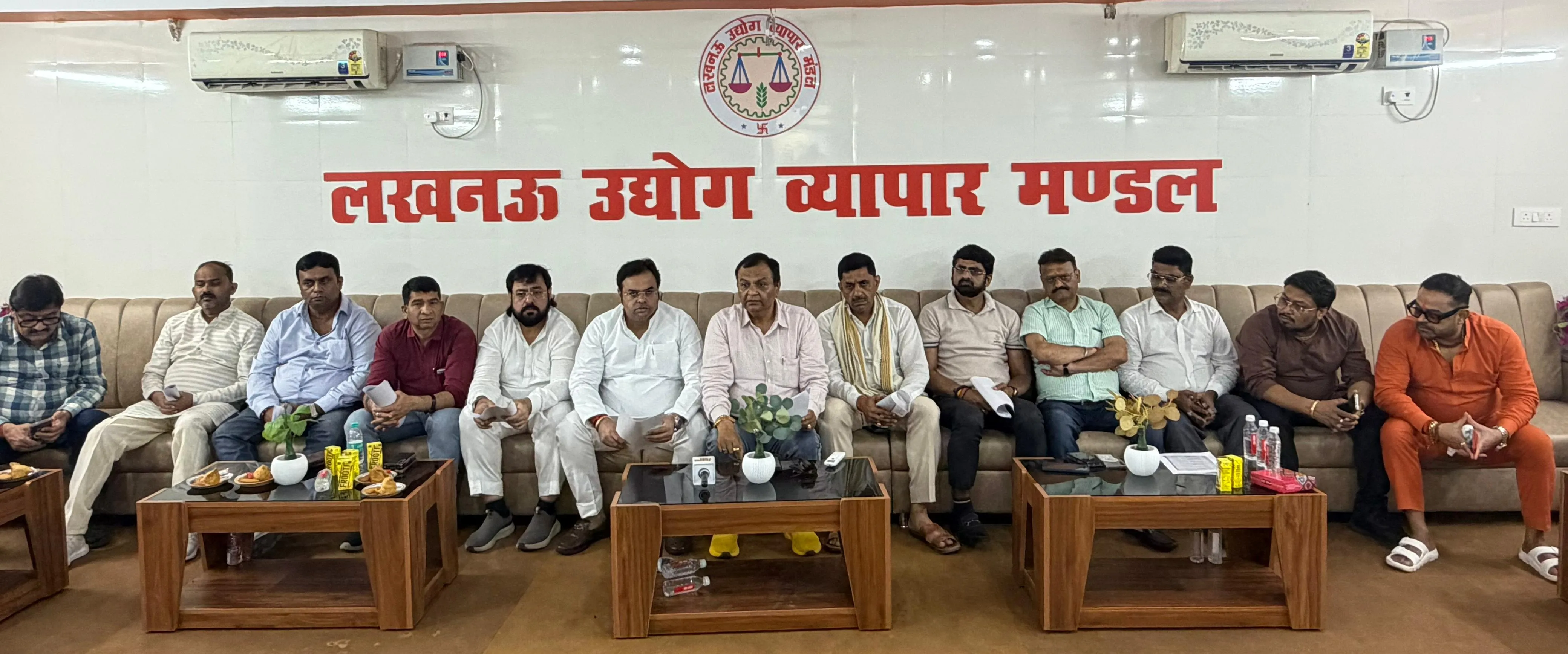 लखनऊ अग्निकांड पर व्यापारियों ने किया शोक व्यक्त 
