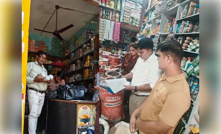 बिजनौर में खाद्य विभाग की बड़ी कार्रवाई, हल्दी-मिर्च-सौंफ समेत 13 नमूने भरे