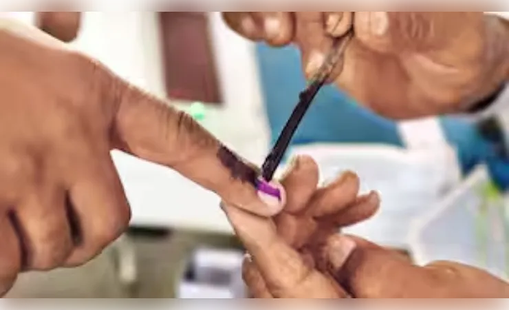 महाराष्ट्र विधान परिषद चुनाव में 17 सीटों में 16 पर भाजपा गठबंधन का कब्जा