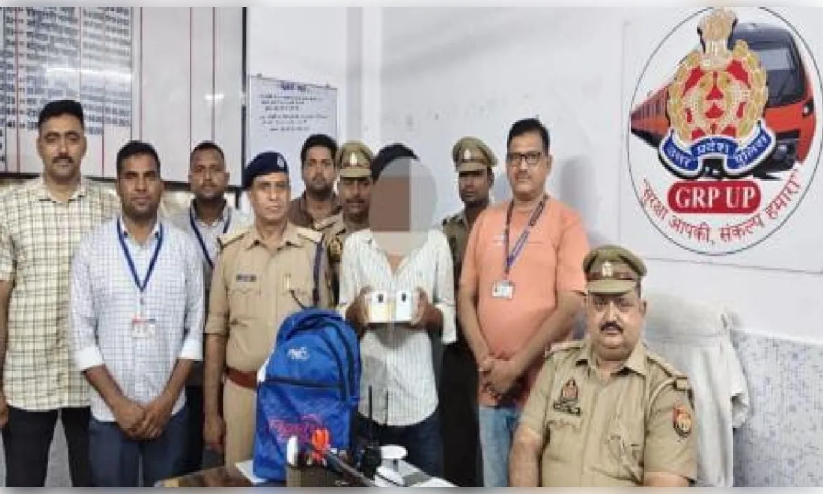  प्रयागराज जीआरपी के हत्थे चढ़ा नकली नोटों का तस्कर, 50 लाख के जाली नोट बरामद