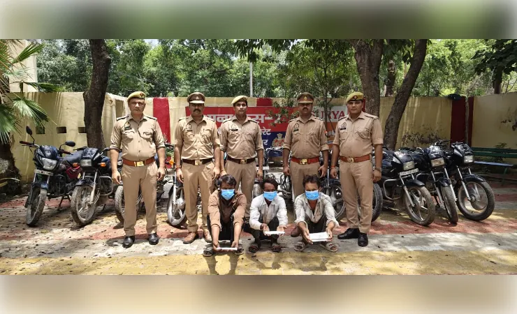 नोएडा में विभिन्न जगहों से 13 वाहन चोर गिरफ्तार, 27 बाइक, तीन मोबाइल फोन बरामद