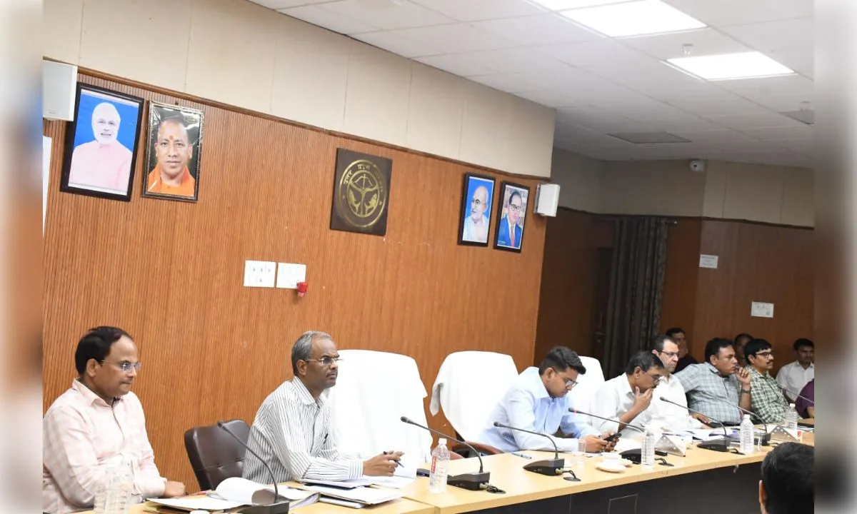 डीएम ने जिला स्वास्थ्य समिति के साथ की बैठक, लक्ष्य पूर्ण करने के दिए निर्देश