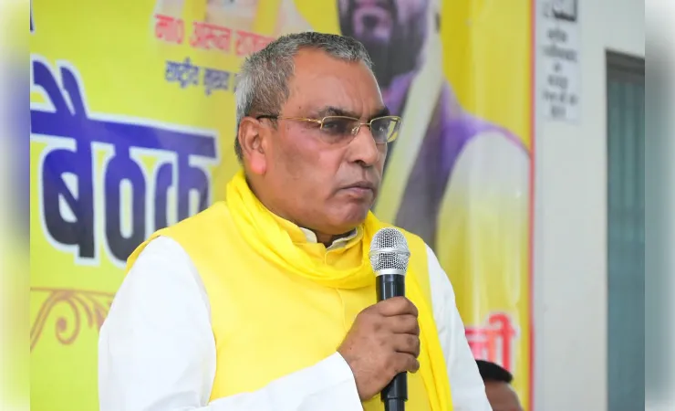 '900 गुना संपत्ति बढ़ी तो वसूली की जरूरत क्यों?' अखिलेश यादव पर ओमप्रकाश राजभर का नया हमला