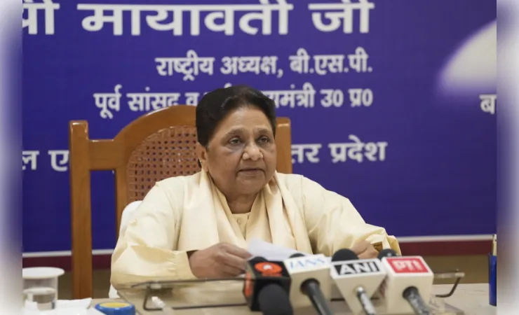 स्वार्थी तत्वों से सावधान रहें, हर लड़ाई कानून के दायरे में रहकर लड़नी चाहिए: मायावती