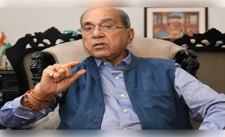मंदिर में दर्शनार्थियों की कमी नहीं , भक्त आस्था के साथ दर्शन कर रहे हैं : नृपेंद्र मिश्रा