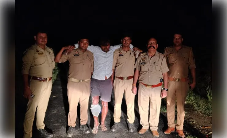 इटावा में दुष्कर्म का आरोपित पुलिस मुठभेड़ में गिरफ्तार, पैर में गोली लगने के बाद दबोचा गया