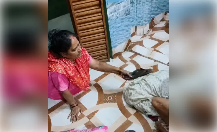 खड़गपुर में वृद्ध सास की पिटाई का वीडियो वायरल, पुलिस ने बहू को किया गिरफ्तार