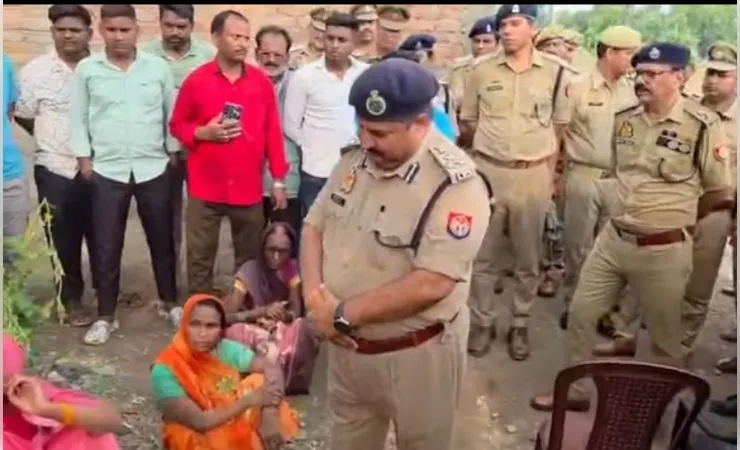 बलिया : थाने में पिटाई से अधेड़ की मौत के आरोप पर थानाध्यक्ष समेत तीन पर कार्रवाई