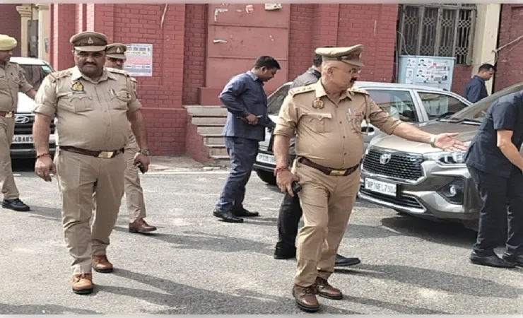 लखनऊ के सिविल कोर्ट को बम से उड़ाने की मिली धमकी