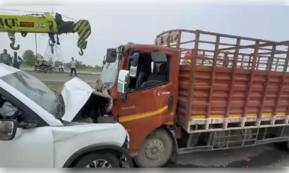 बरेली : निर्माणाधीन हाईवे पर कैंटर से भिड़ी स्कॉर्पियो, हादसे में पंजाब के तीन लोगों की मौत