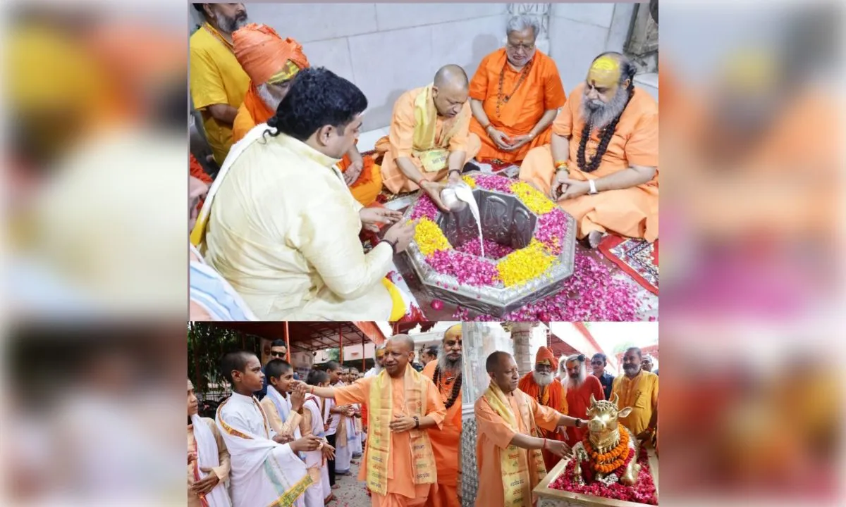  दूधेश्वरनाथ महादेव मठ मंदिर में सीएम याेगी ने किया जलाभिषेक