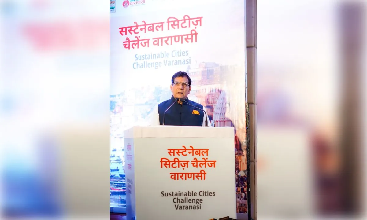 प्राचीन स्वरूप को सुरक्षित रखते हुए आधुनिक सुविधाओं से जुड़ेगी काशी - एके शर्मा