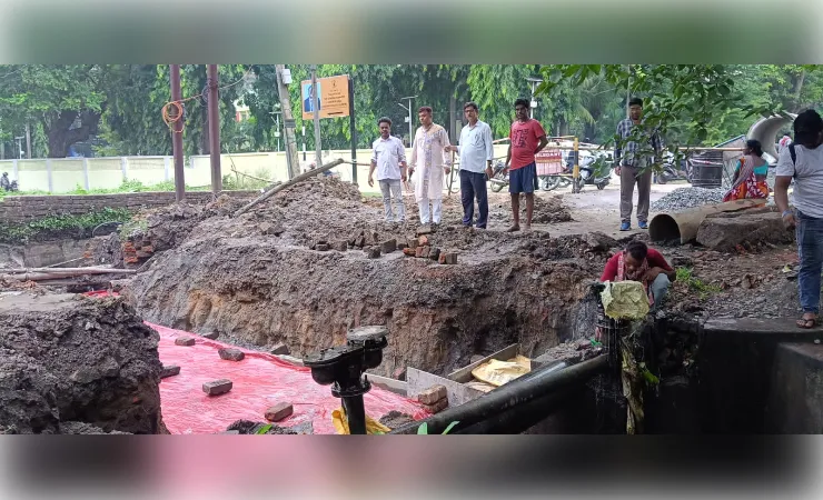 कुल्टी में जल निकासी टनल के पुनर्निर्माण का कार्य शुरू, स्थानीय लोगों ने संतोष व्यक्त की