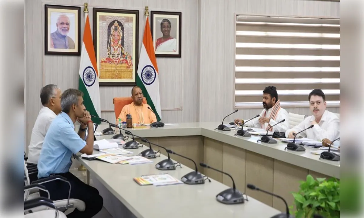 जीरो पॉवर्टी अभियान के पात्र परिवारों का बने अंत्योदय कार्ड, सभी योजनाओं से जोड़ा जाए : योगी