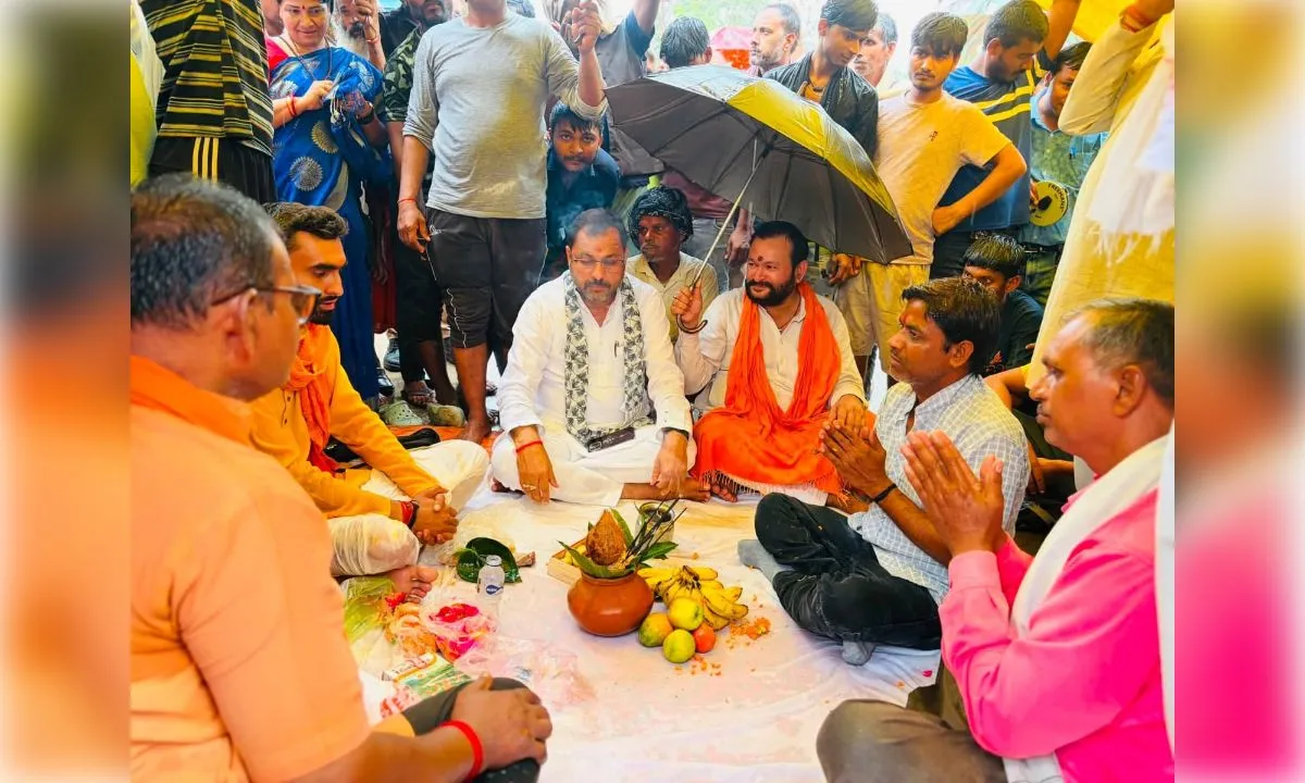 सदर विधायक व पालिका अध्यक्ष ने विकास परियोजनाओं का किया शिलान्यास एवं भूमि पूजन