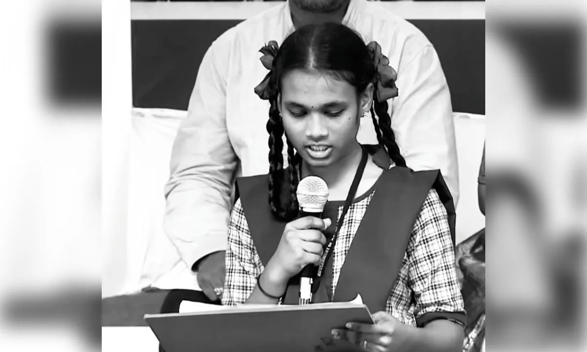 मुख्यमंत्री के साथ मंच साझा करने वाली छात्रा की संदिग्ध परिस्थितियों में मौत, जांच के आदेश