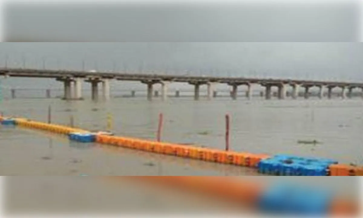 प्रयागराज में भारी बारिश के बीच चेतावनी, गंगा-यमुना का जलस्तर बढ़ा