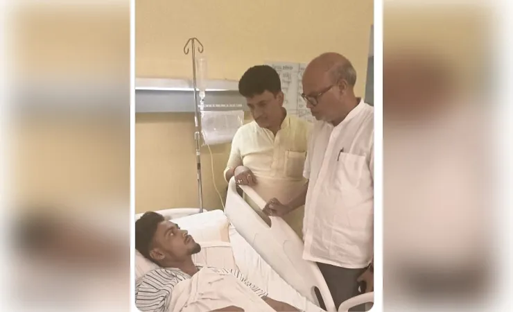 छात्रों पर गोली चलाना लोकतंत्र पर हमला, घायलों से मिलने मेदांता अस्पताल पहुंचे प्रदेश कांग्रेस अध्यक्ष
