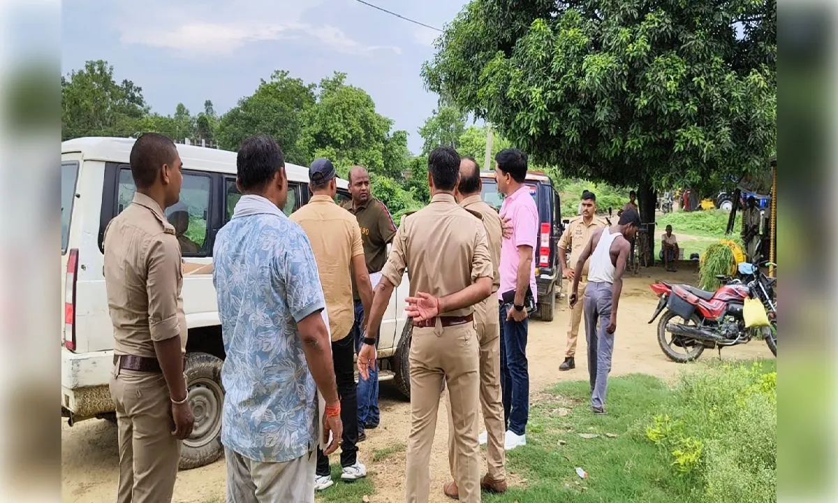 बहराइच में कट्टे की नोक पर बीसी संचालक से 2.53 लाख की दिनदहाड़े लूट