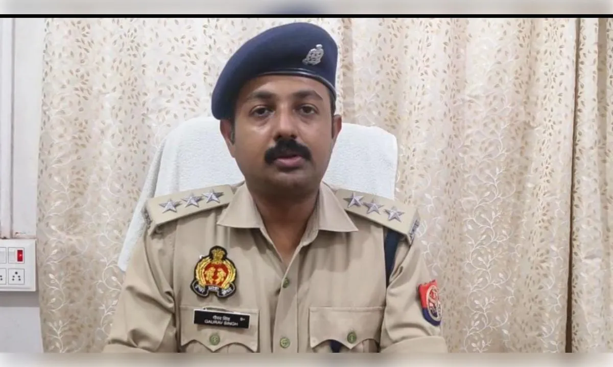 देवरिया: गन्ने के खेत में मानव सिर का कंकाल मिलने से सनसनी, पहचान में जुटी पुलिस