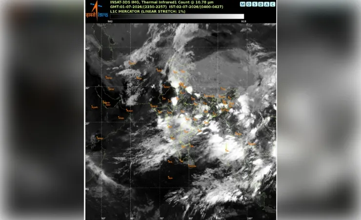 दिल्ली के करीब पहुंचा मानसून, बारिश से मिली राहत; IMD का येलो अलर्ट जारी