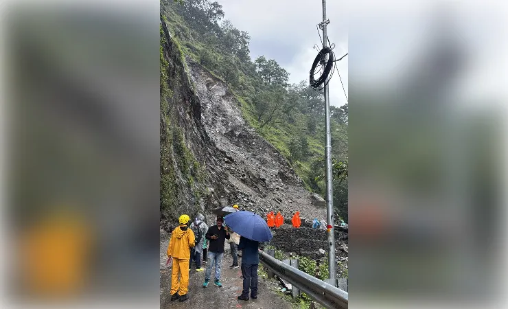उत्तराखंड में झमाझम बारिश, बदरीनाथ हाइवे व केदारनाथ पैदल यात्रा मार्ग बंद