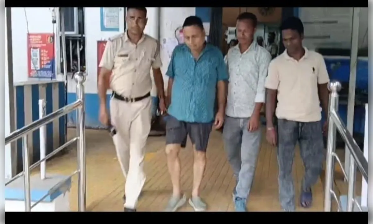 चंदननगर नगर निगम के मुख्य अभियंता गिरफ्तार, ठेकेदार से ₹1 करोड़ की रंगदारी मांगने का आरोप