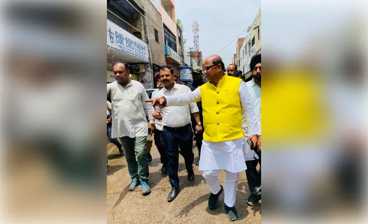 जलभराव नहीं रुका तो मेट्रो का काम रुकवाऊंगा, एफआईआर भी कराऊंगा : सुरेंद्र मैथानी
