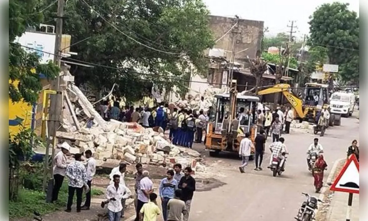 राष्ट्रीय राजमार्गों से हटेंगे अतिक्रमण, सड़क सुरक्षा के लिए एनएचएआई ने उठाए सख्त कदम