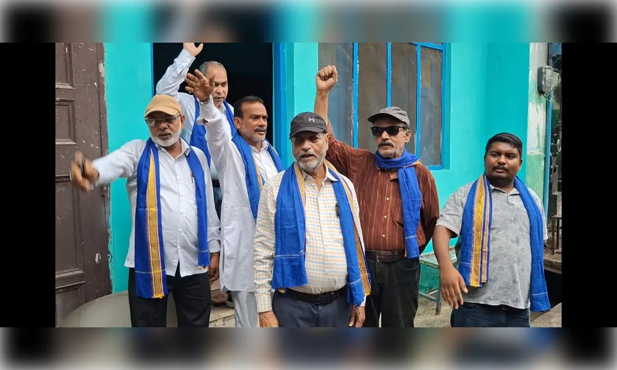 जंतर-मंतर रवाना होने से पहले भीम आर्मी और आसपा के जिलाध्यक्ष नजरबंद