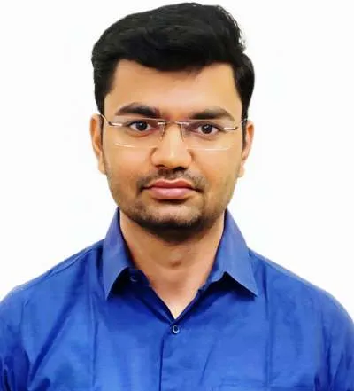 अभिषेक शुक्ला ने जिला युवा अधिकारी बनकर बढ़ाया मान