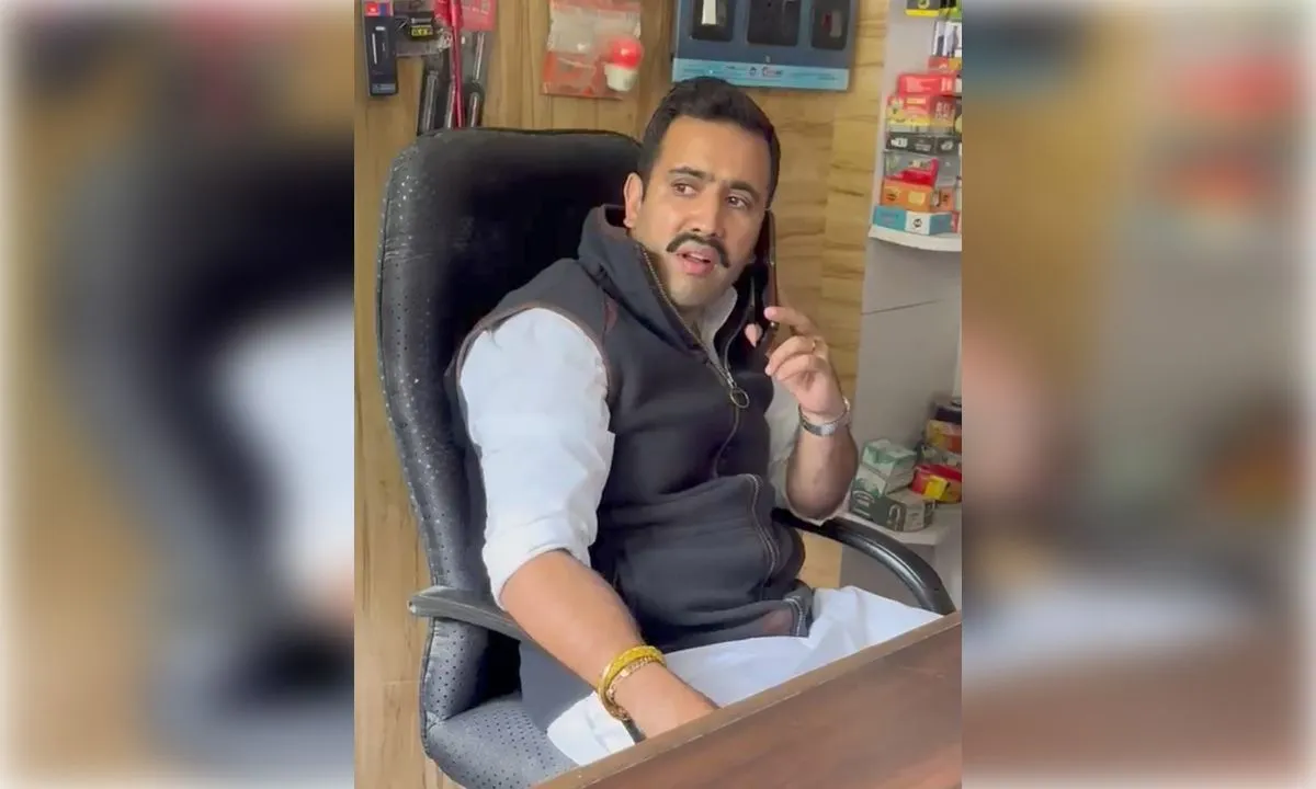 मंत्री विक्रमादित्य सिंह के दौरे से नदारद रहे अधिकारी, तीन अफसरों को कारण बताओ नोटिस जारी 