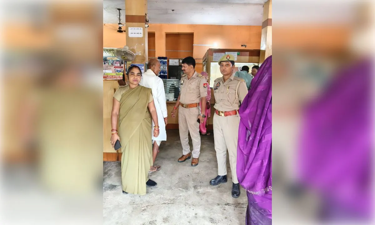 एसपी के निर्देश पर जनपद में चलाया गया विशेष बैंक चेकिंग अभियान