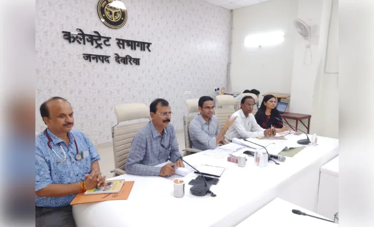 स्वास्थ्य योजनाओं में लापरवाही पर डीएम सख्त, बीपीएम-बीसीपीएम समेत कई अधिकारियों का वेतन रोका