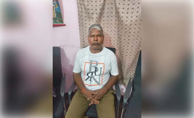 मड़ियाहूं थाना का उपनिरीक्षक रिश्वत लेते रंगे हाथ गिरफ्तार