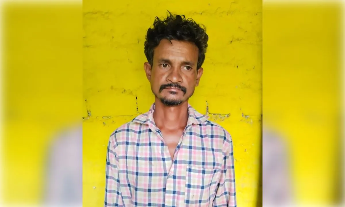 पत्नी को प्रेमी के साथ देख पति ने कुल्हाड़ी से किया जानलेवा हमला, उपचार के दौरान मौत
