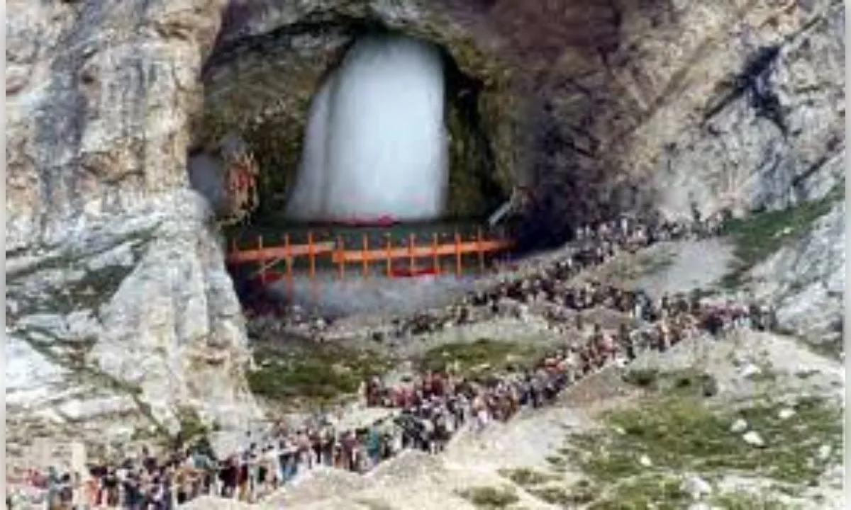 अमरनाथ यात्रा: 19वें जत्थे में 4,474 तीर्थयात्री जम्मू से बालटाल के लिए रवाना