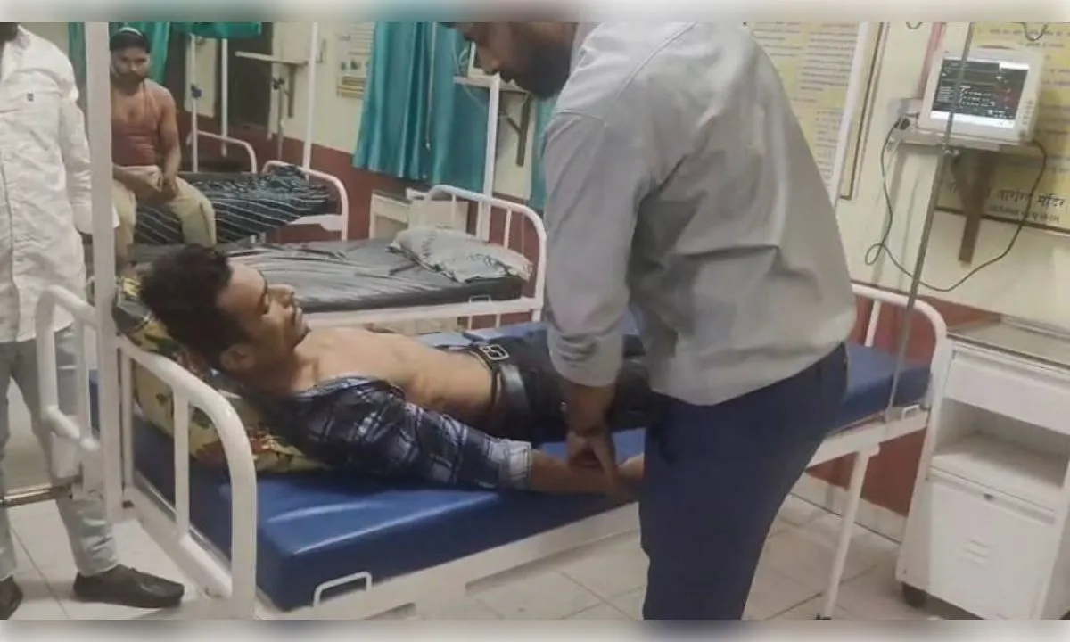 गरियाबंद में रथयात्रा के दौरान बड़ा हादसा, बारिश से बचने रुके लोगों पर ढहा जर्जर होटल