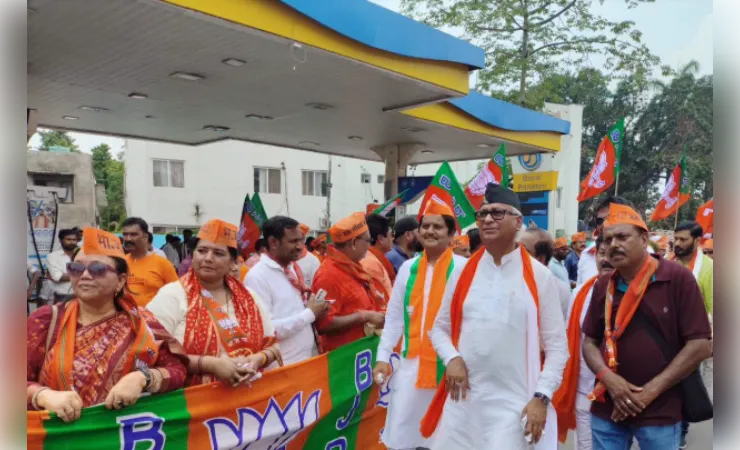 क्षेत्रीय विधायक ने किया पार्टी अध्यक्ष का जोरदार स्वागत, जय-विजय के लगाए नारे