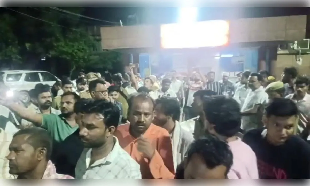 यूपी में दबंगों का तांडव! बीच सड़क में युवक के दोनों हाथ काट डाले, भाजपा नेता पर आरोप 