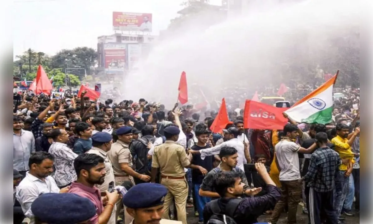 कोलकाता: नीट विरोध मार्च हिंसा मामले में गिरफ्तार सभी 16 आरोपितों को जमानत