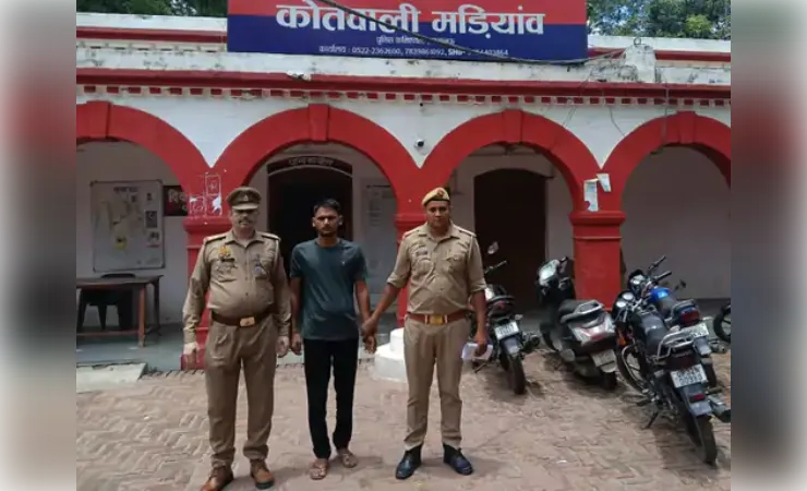लात-घूंसों और करछी से मासूम की हत्या करने वाला आरोपी पुलिस के हत्थे चढ़ा