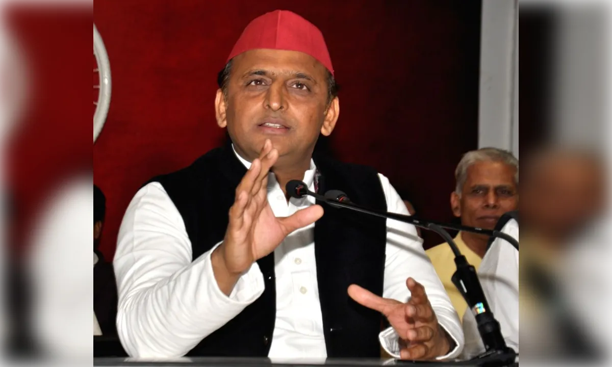 क्या भाजपा के राज में अब नोटों का भी प्राइवेटाइजेशन हो जाएगा? अखिलेश 