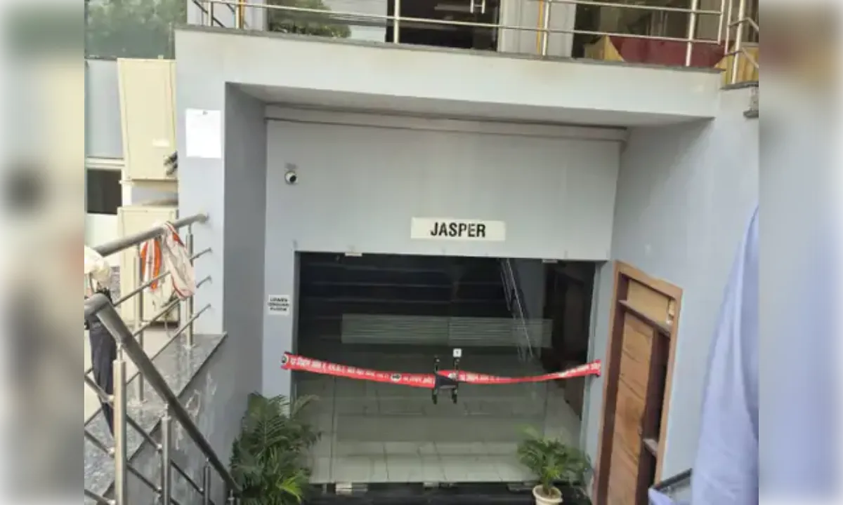 एलडीए की प्रवर्तन टीम ने की बड़ी कार्रवाई, होटल समाडा का बेसमेंट सील
