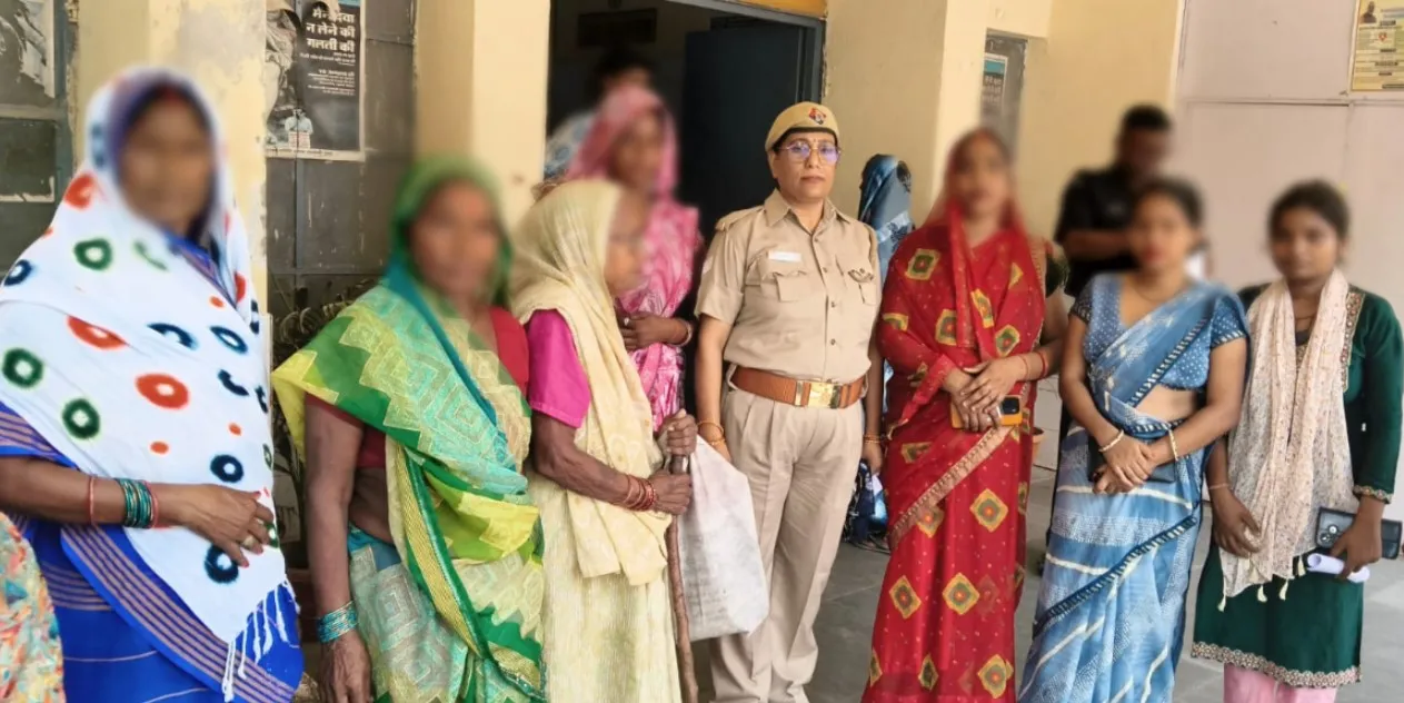 महिला सुरक्षा, के उद्देश्य से पुलिस द्वारा चलाया गया जागरूकता अभियान 