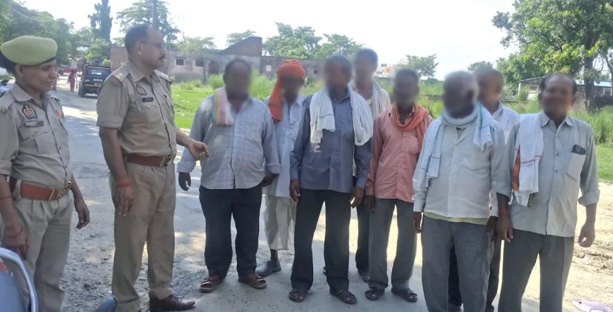 कम्युनिटी पुलिसिंग यूनिट दुधारा द्वारा सरकारी योजनाओं की दी गई जानकारी