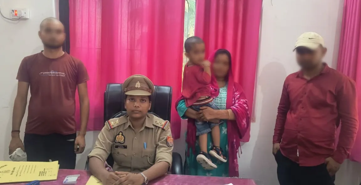 पिंक बूथ थाना धनघटा द्वारा 07 परिवारों के मध्य कराया गया सुलह समझौता