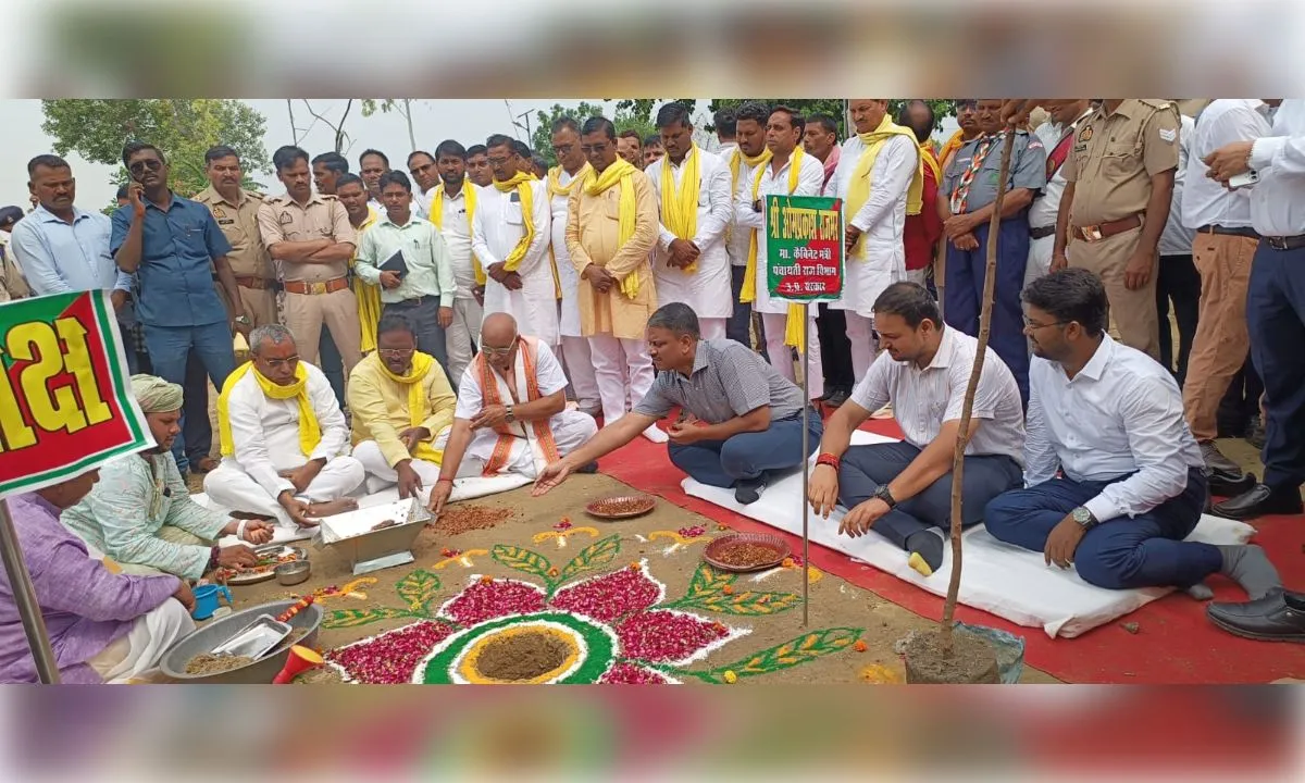 'एक पेड़ मां के नाम' महाअभियान: गाजीपुर में 47.68 लाख पौधों के रोपण का लक्ष्य